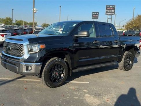 Used 2020 Toyota Tundra 4x4 CrewMax image 4