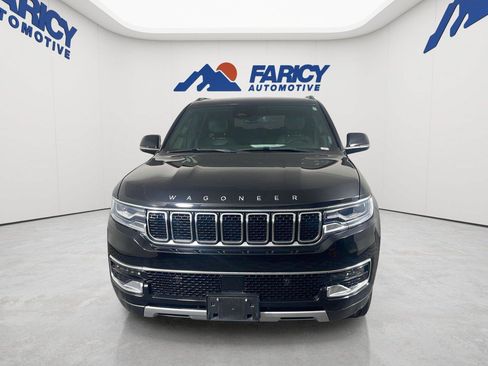Used 2022 Jeep Wagoneer Series II AWD/4WD image 2