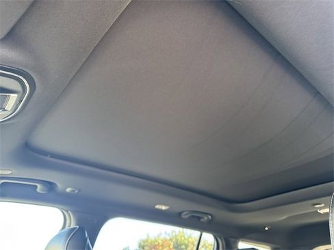 New 2025 Jeep Grand Cherokee L Limited image 27