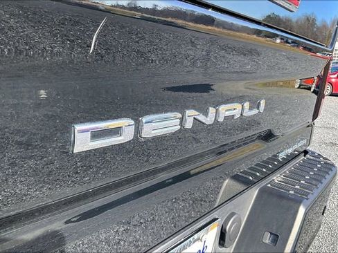 Used 2025 GMC Sierra 3500 Denali w/ Denali Reserve Package image 25