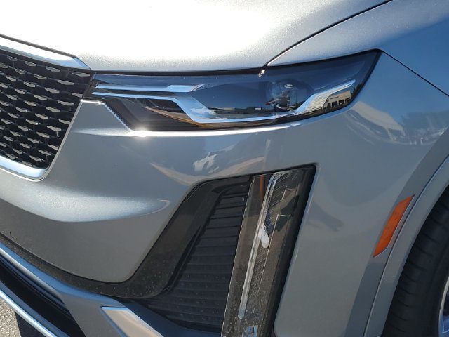 Certified 2024 Cadillac XT6 Premium Luxury w/ LPO, Premium Carpet Package FWD image 10