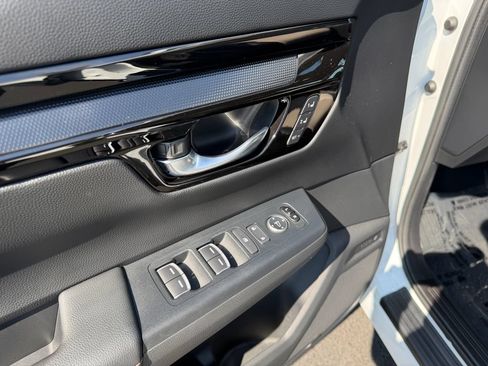 Used 2024 Honda CR-V Sport Touring image 13