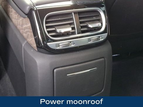 Used 2022 Genesis G90 5.0 Ultimate image 21