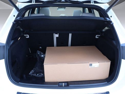 Used 2025 Mercedes-Benz GLA 250 image 13