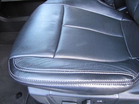 Used 2020 Ford F250 Lariat w/ Lariat Ultimate Package image 15