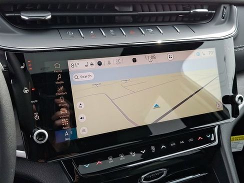 New 2026 Jeep Grand Cherokee Altitude AWD/4WD image 3