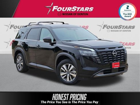 New 2026 Nissan Pathfinder SL image 1