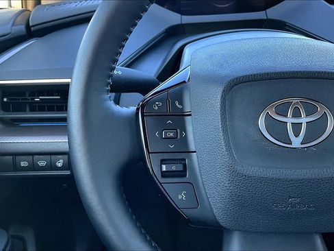 Used 2023 Toyota Prius XLE image 18