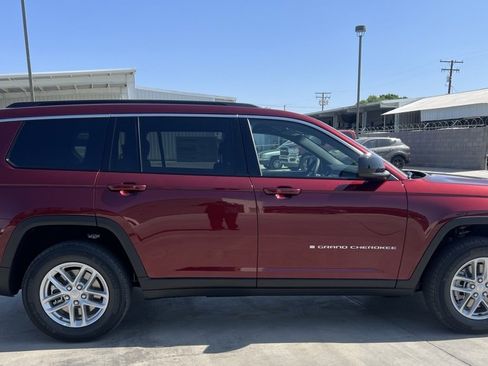 New 2025 Jeep Grand Cherokee L Laredo w/ Luxury Tech Group I image 6
