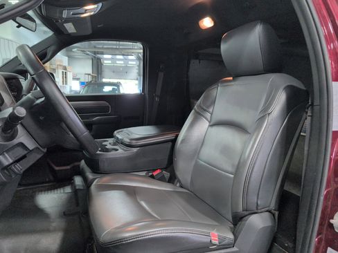 Used 2021 RAM 5500 Tradesman image 8