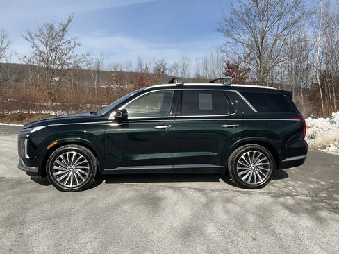 Used 2023 Hyundai Palisade Calligraphy w/ Cargo Package image 32