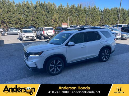 Certified 2025 Honda Pilot Elite image 1