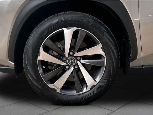 Used 2018 Lexus NX 300h AWD w/ Premium Package image 11