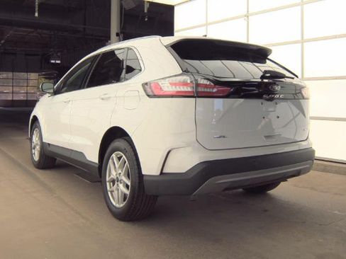 Used 2023 Ford Edge SEL w/ Convenience Package AWD/4WD image 5