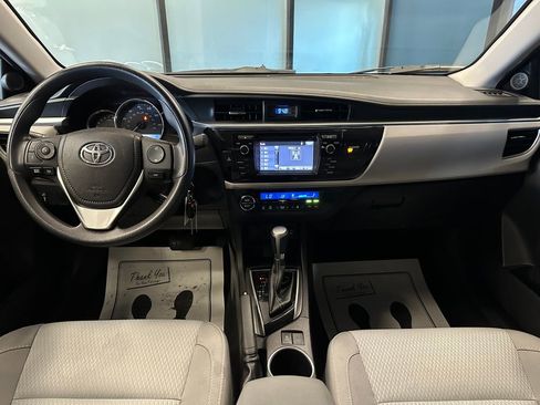 Used 2016 Toyota Corolla LE FWD image 9