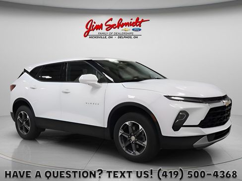 Used 2025 Chevrolet Blazer LT AWD/4WD image 1