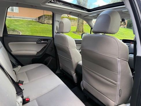 Used 2015 Subaru Forester 2.5i Touring w/ Eyesight & Navigation System image 22