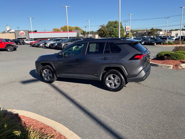 Used 2024 Toyota RAV4 XLE AWD/4WD image 4