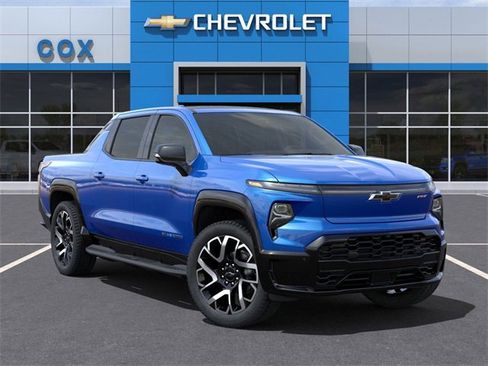 New 2025 Chevrolet Silverado EV RST image 7