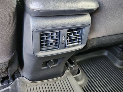 Used 2025 Toyota RAV4 LE FWD image 31