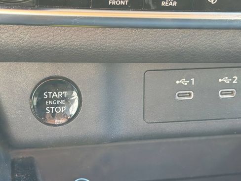 Used 2025 Nissan Rogue SV FWD image 31