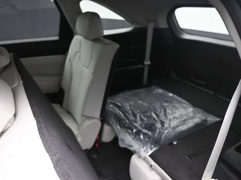 Used 2025 Kia Sorento S FWD image 20