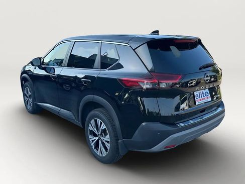 Used 2023 Nissan Rogue SV AWD/4WD image 5