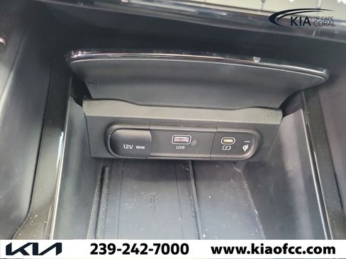 Certified 2024 Kia Telluride S w/ S Sunroof Package FWD image 30
