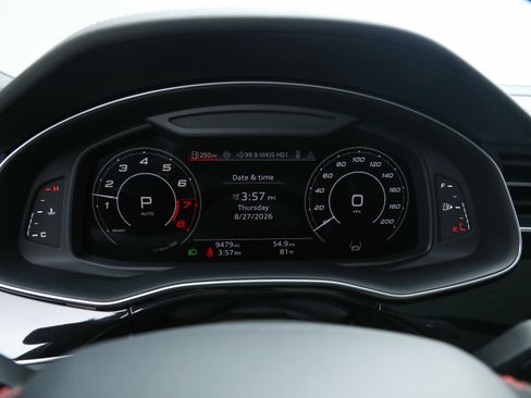Used 2024 Audi RS Q8 AWD/4WD image 30