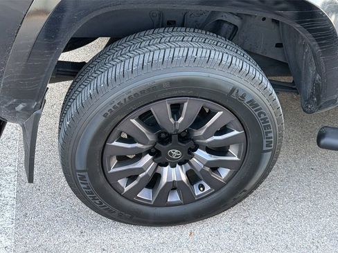 Used 2023 Toyota Tacoma Limited image 9