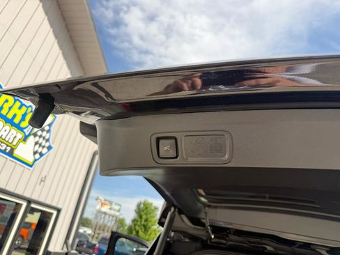 Used 2018 Lincoln Navigator Select w/ Cargo Package AWD/4WD image 23