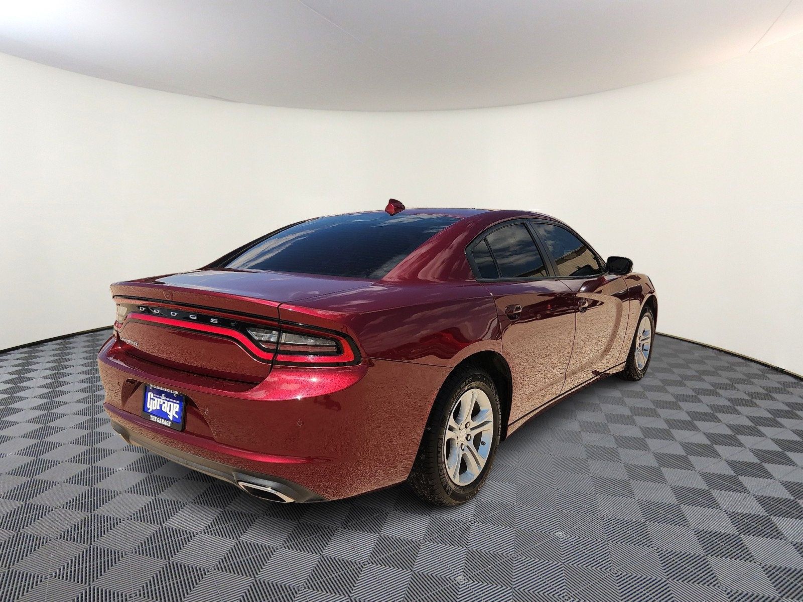 Used 2023 Dodge Charger SXT RWD image 4