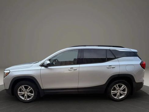 Used 2018 GMC Terrain SLE AWD/4WD image 9