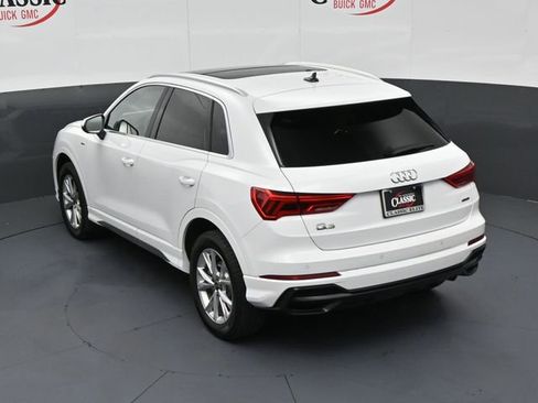 Used 2021 Audi Q3 2.0T Premium w/ Convenience Package image 17