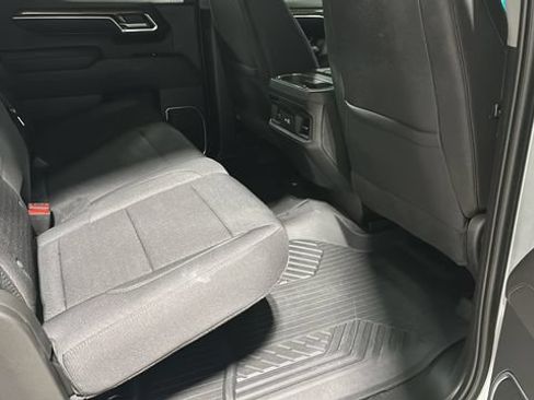 Used 2025 Chevrolet Silverado 1500 LT AWD/4WD image 29