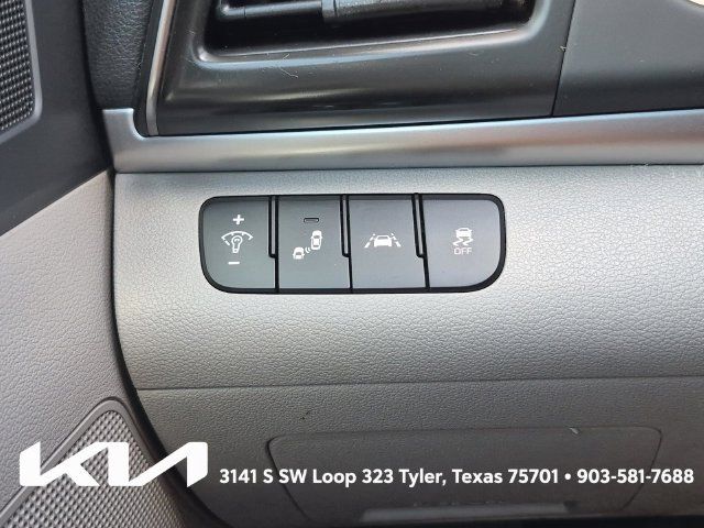Used 2020 Hyundai Elantra SEL FWD image 23