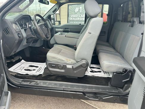 Used 2013 Ford F250 XLT w/ XLT Premium Pkg AWD/4WD image 11
