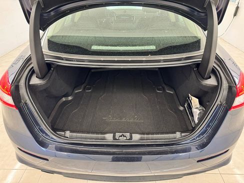Used 2019 Maserati Ghibli S Q4 AWD/4WD image 7