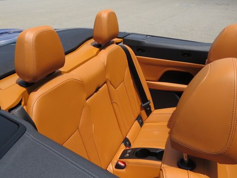 Used 2022 BMW 430i Convertible w/ M Sport Package image 17