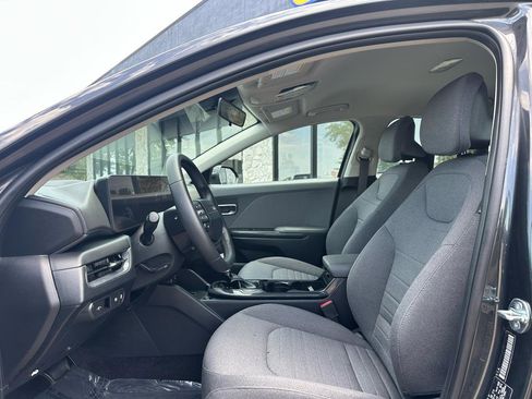 Used 2025 Kia K4 EX FWD image 2