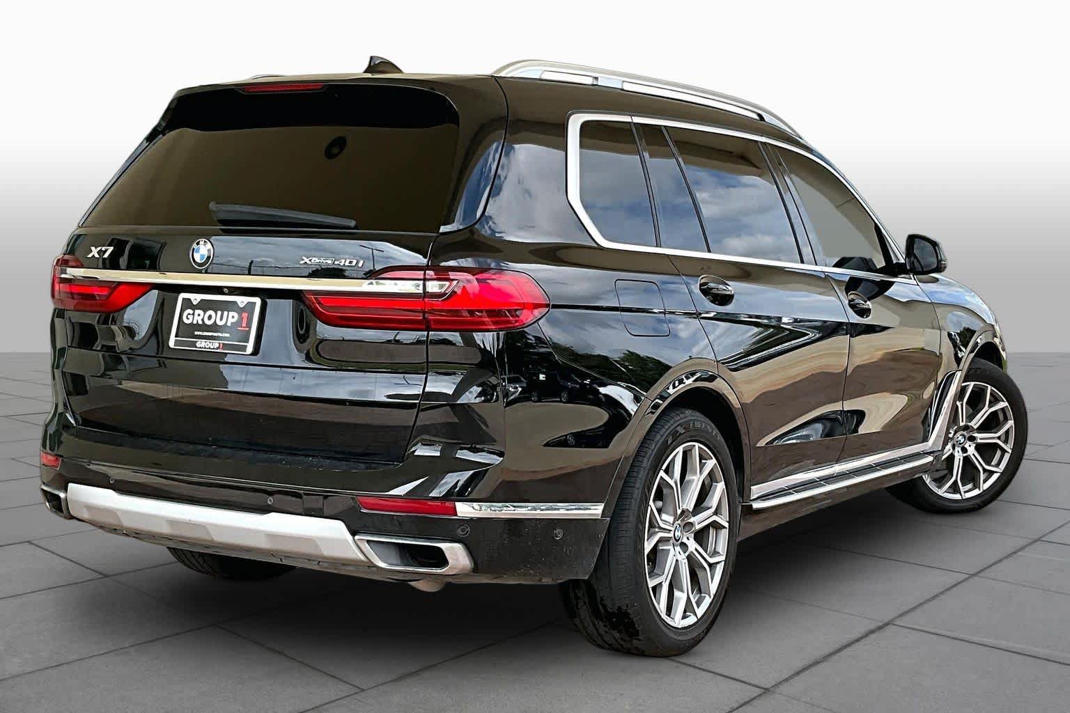 Used 2021 BMW X7 xDrive40i w/ Parking Assistance Package AWD/4WD image 12