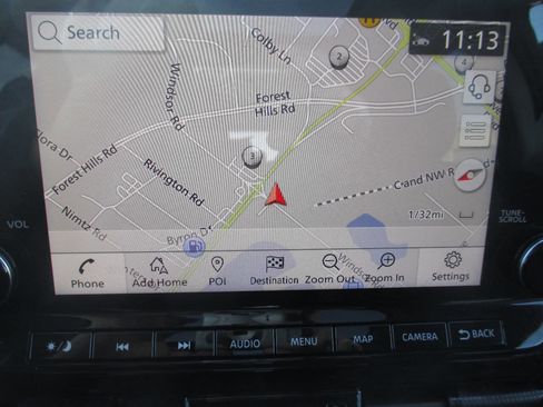 Used 2024 Nissan Pathfinder Platinum w/ Cargo Package image 21