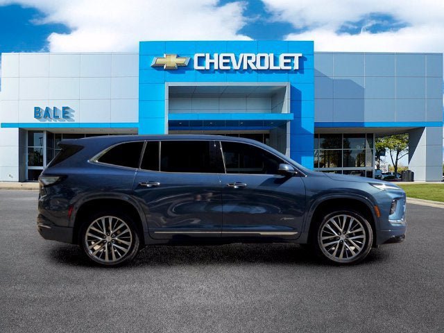 Used 2025 Buick Enclave Avenir w/ Trailering Package, 5000 lbs. FWD image 2