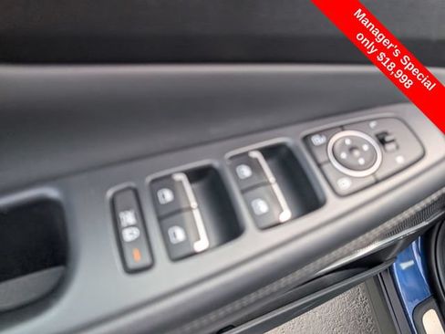 Used 2020 Hyundai Santa Fe Limited FWD image 15