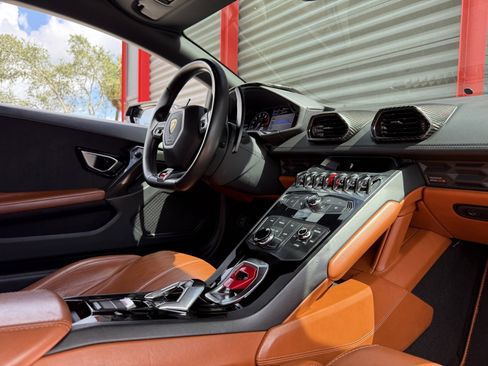 Used 2016 Lamborghini Huracan LP 610-4 image 19