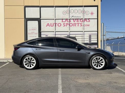 Used 2023 Tesla Model 3 Standard Range image 34
