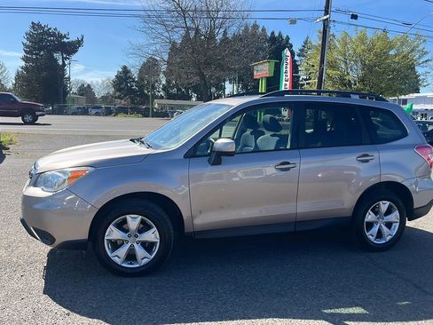 Used 2016 Subaru Forester 2.5i Premium w/ All-Weather Package image 7