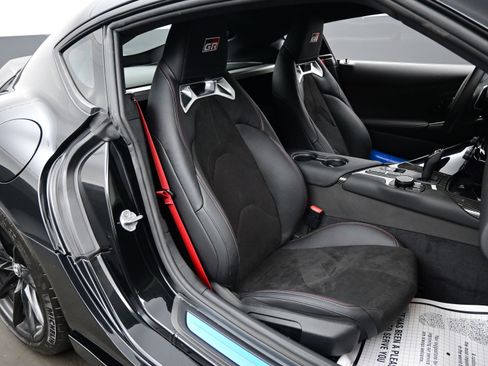 Used 2026 Toyota Supra w/ Driver Assist Package image 13