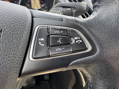 Certified 2017 Ford Escape Titanium FWD image 25