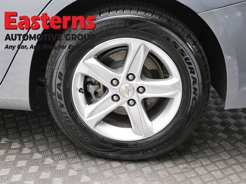 Used 2023 Chevrolet Malibu LT image 8